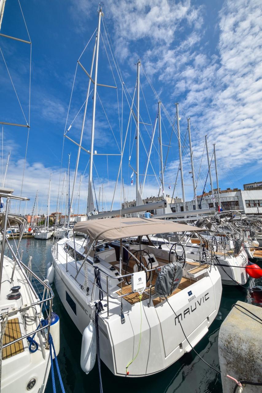 Bavaria C42, picture 5