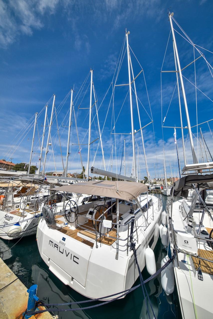 Bavaria C42, picture 8