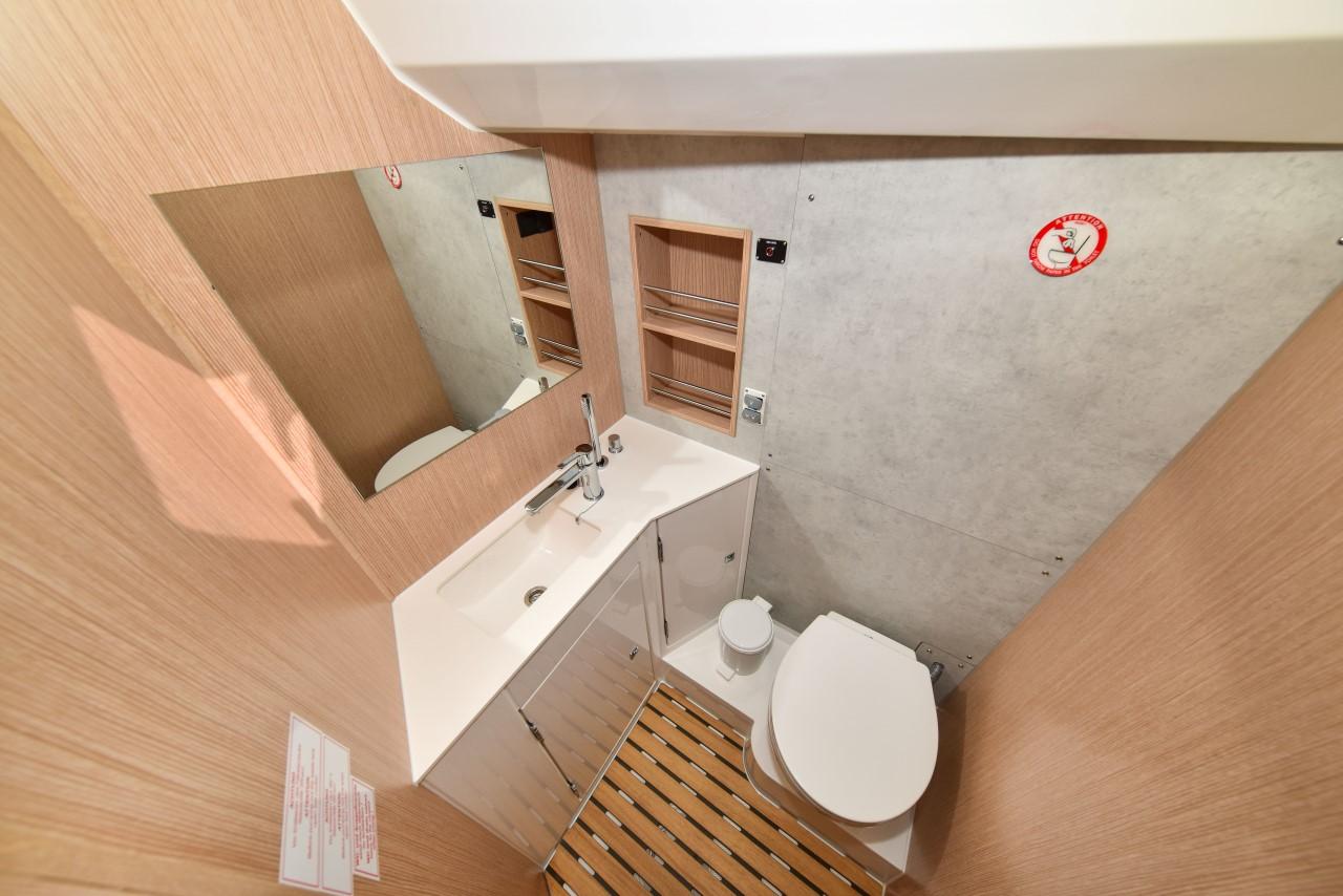 Bavaria C42, picture 27