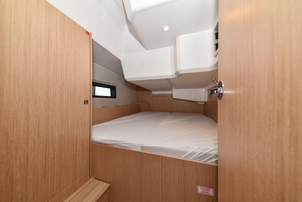 Bavaria C42, picture 25