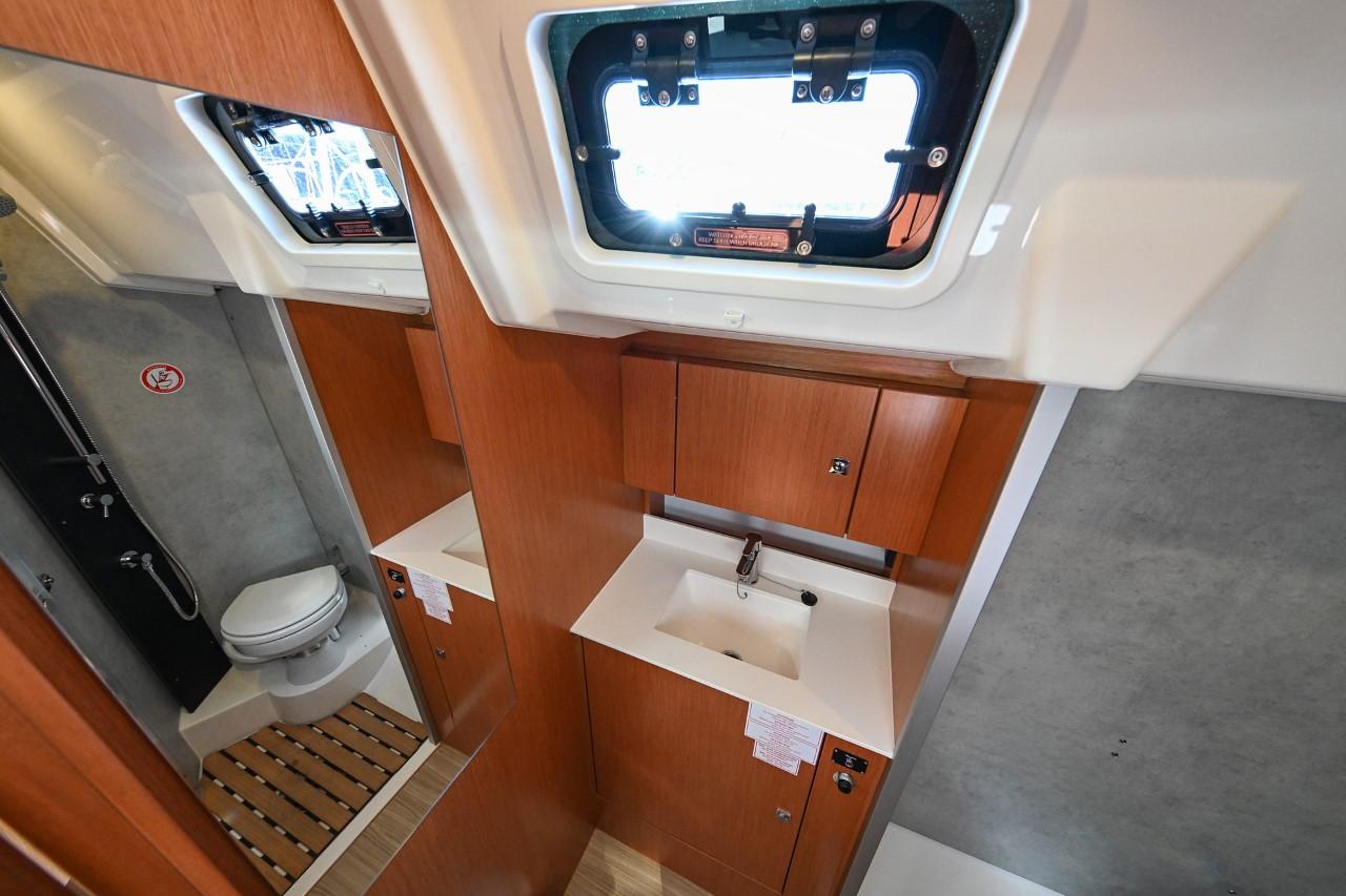 Bavaria C38, picture 33