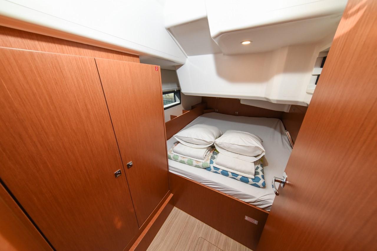 Bavaria C38, picture 29