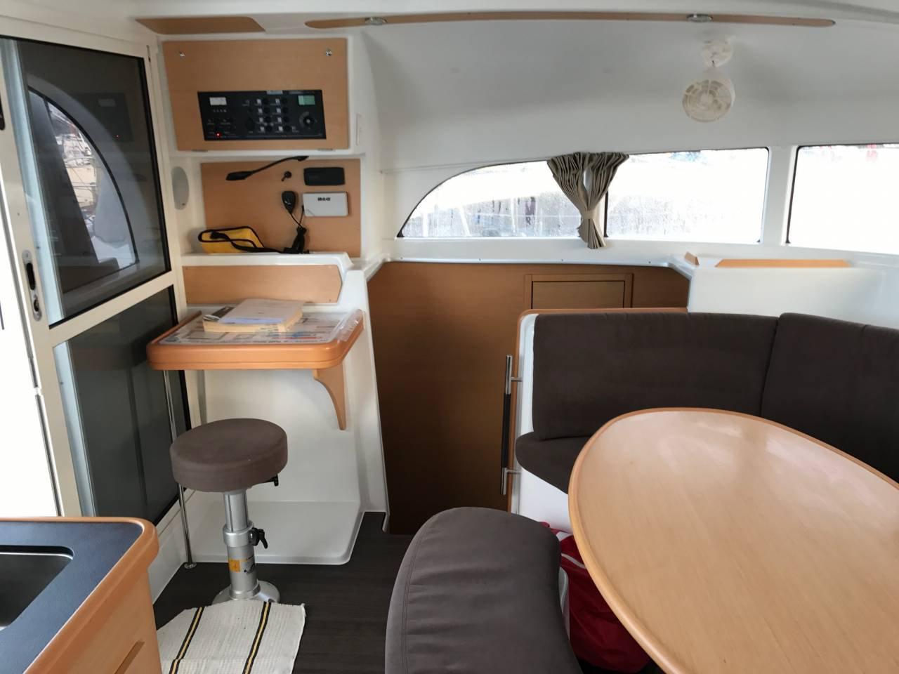 Lagoon 380 - 4 + 2 cab., picture 4