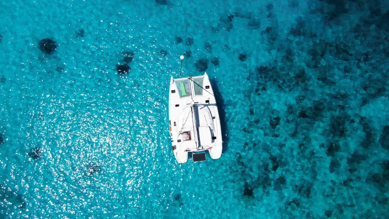 Lagoon 380 S2 - 4 + 2 cab., picture 8