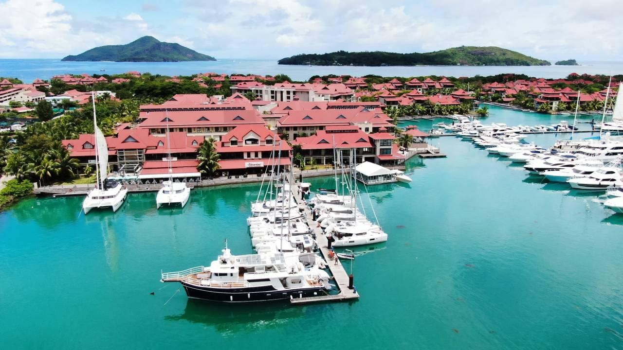 Lagoon 380 S2 - 4 + 2 cab., picture 10