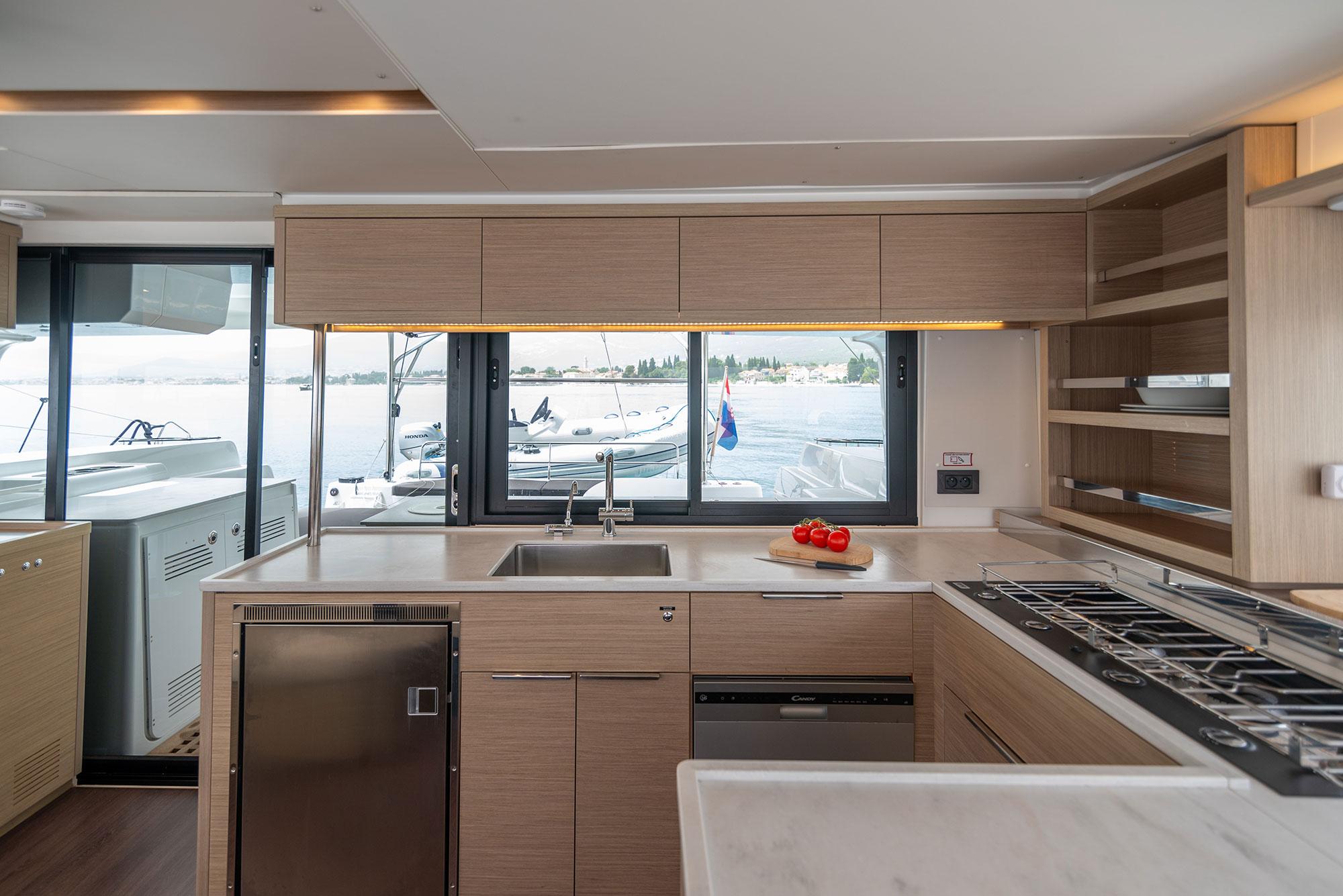 Lagoon 46 - 4 + 1 cab., picture 15