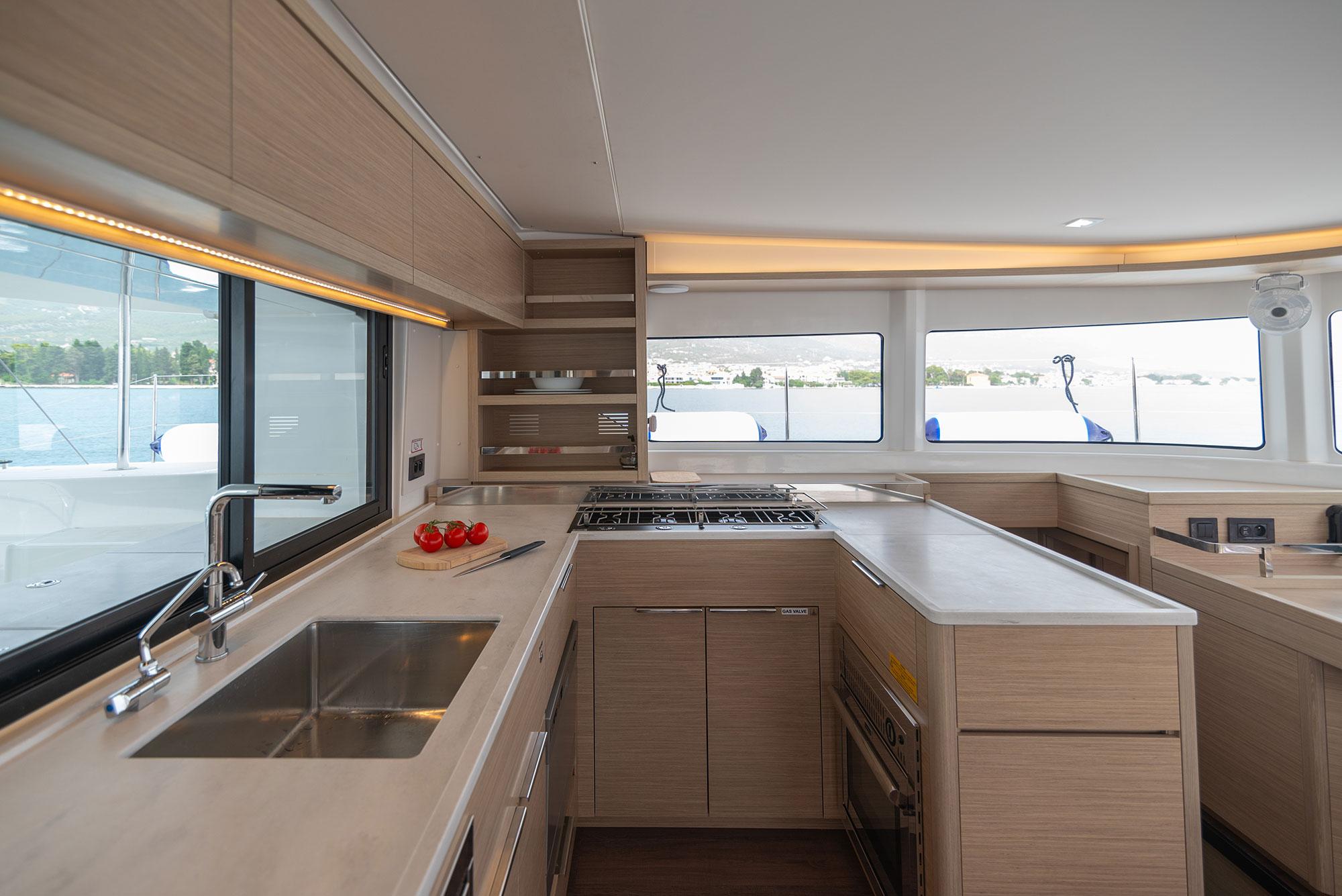 Lagoon 46 - 4 + 1 cab., picture 14