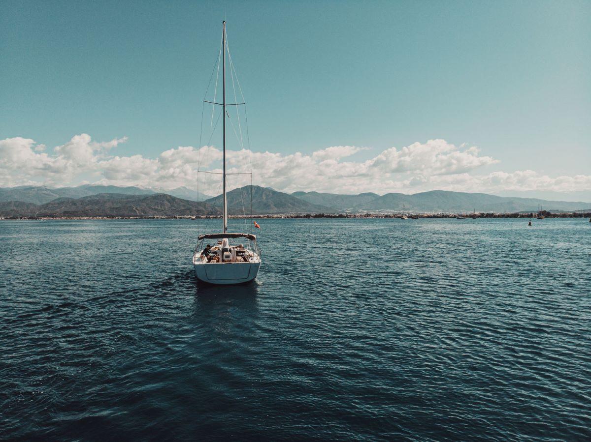 Dufour 390, picture 6