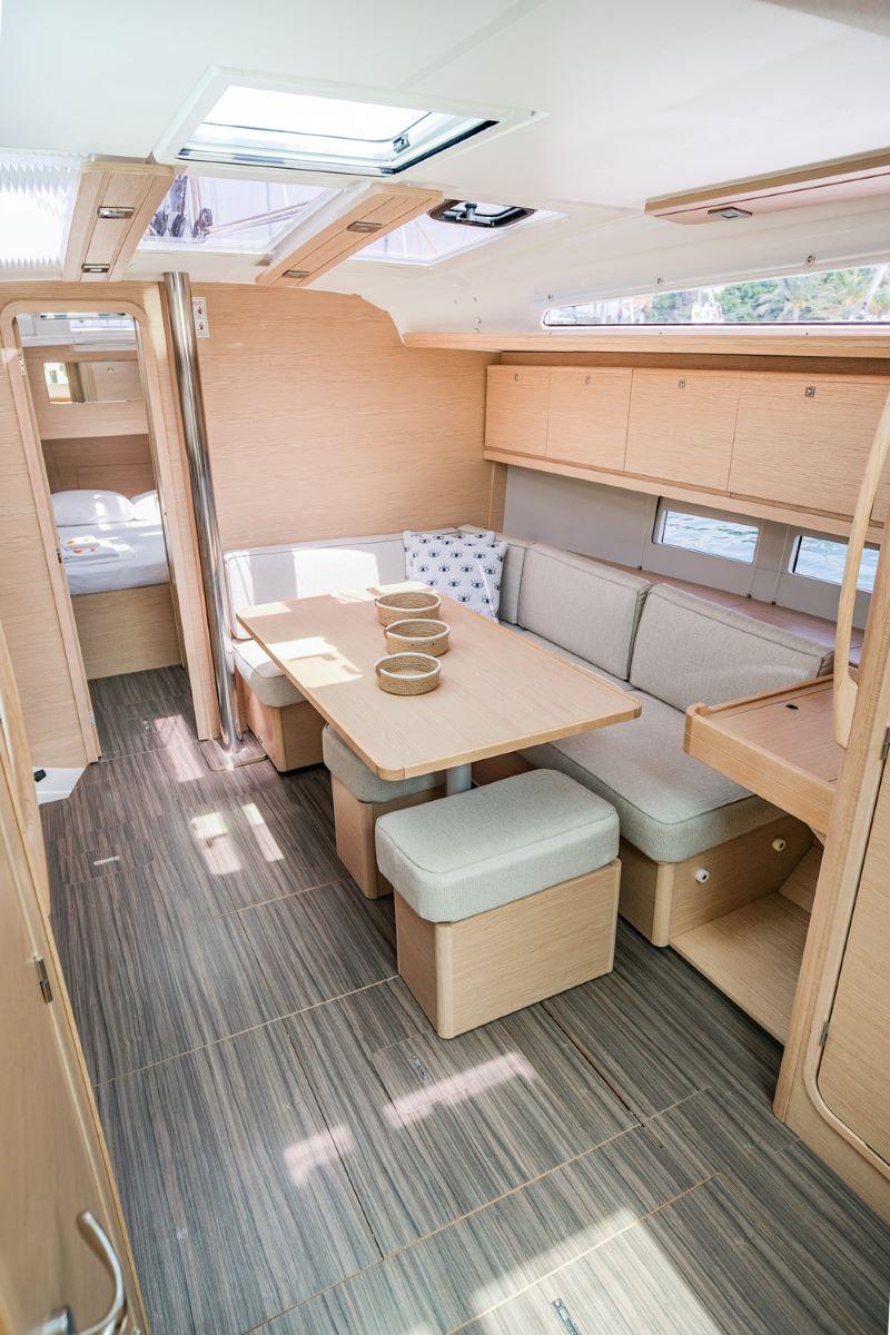 Dufour 390, picture 12