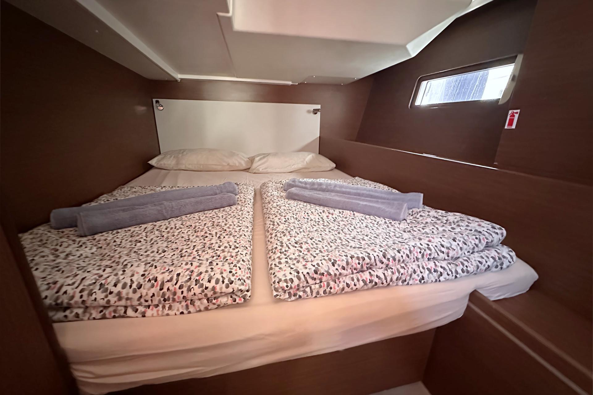 Oceanis 51.1, picture 17