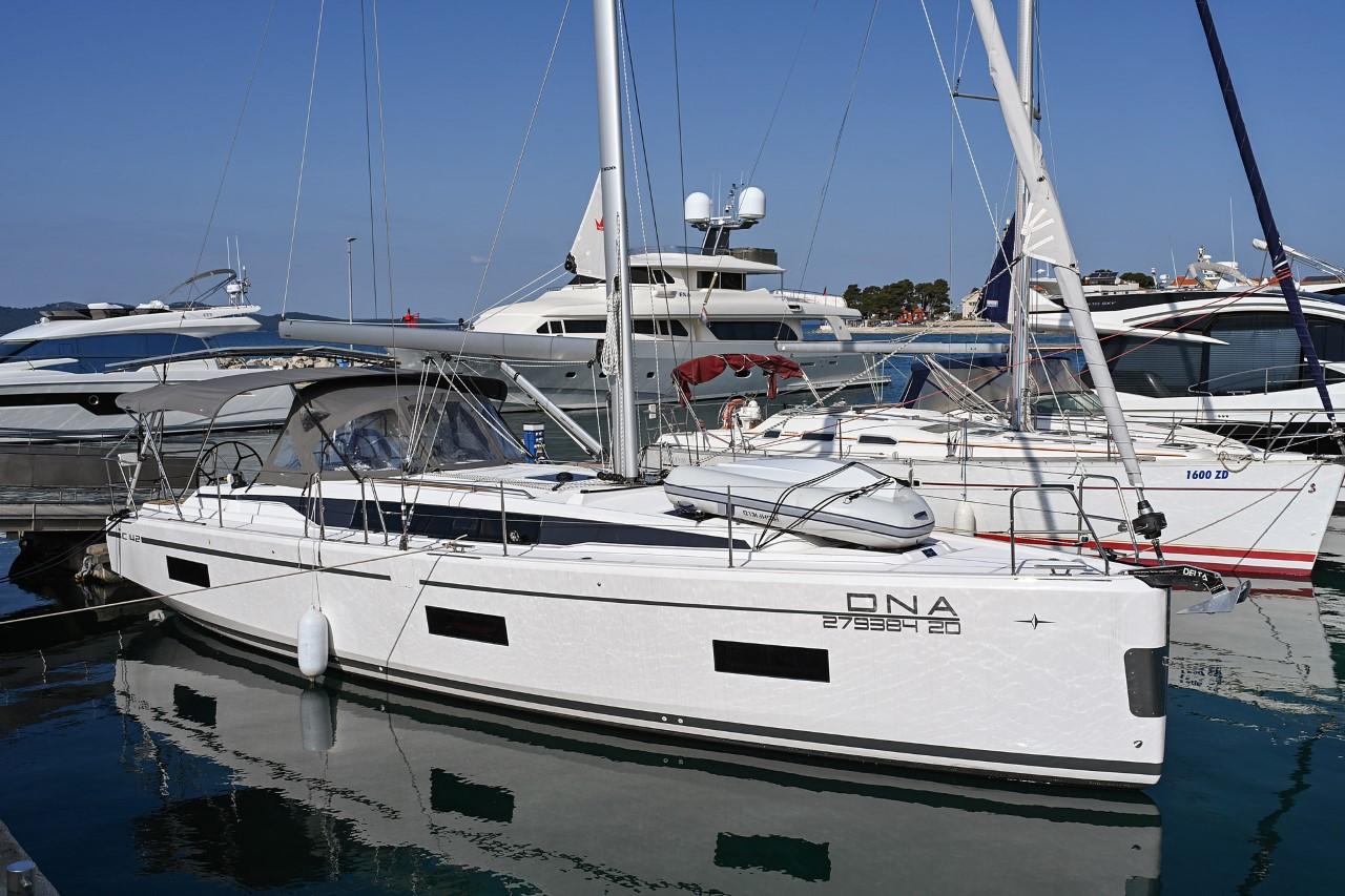Bavaria C42, picture 10