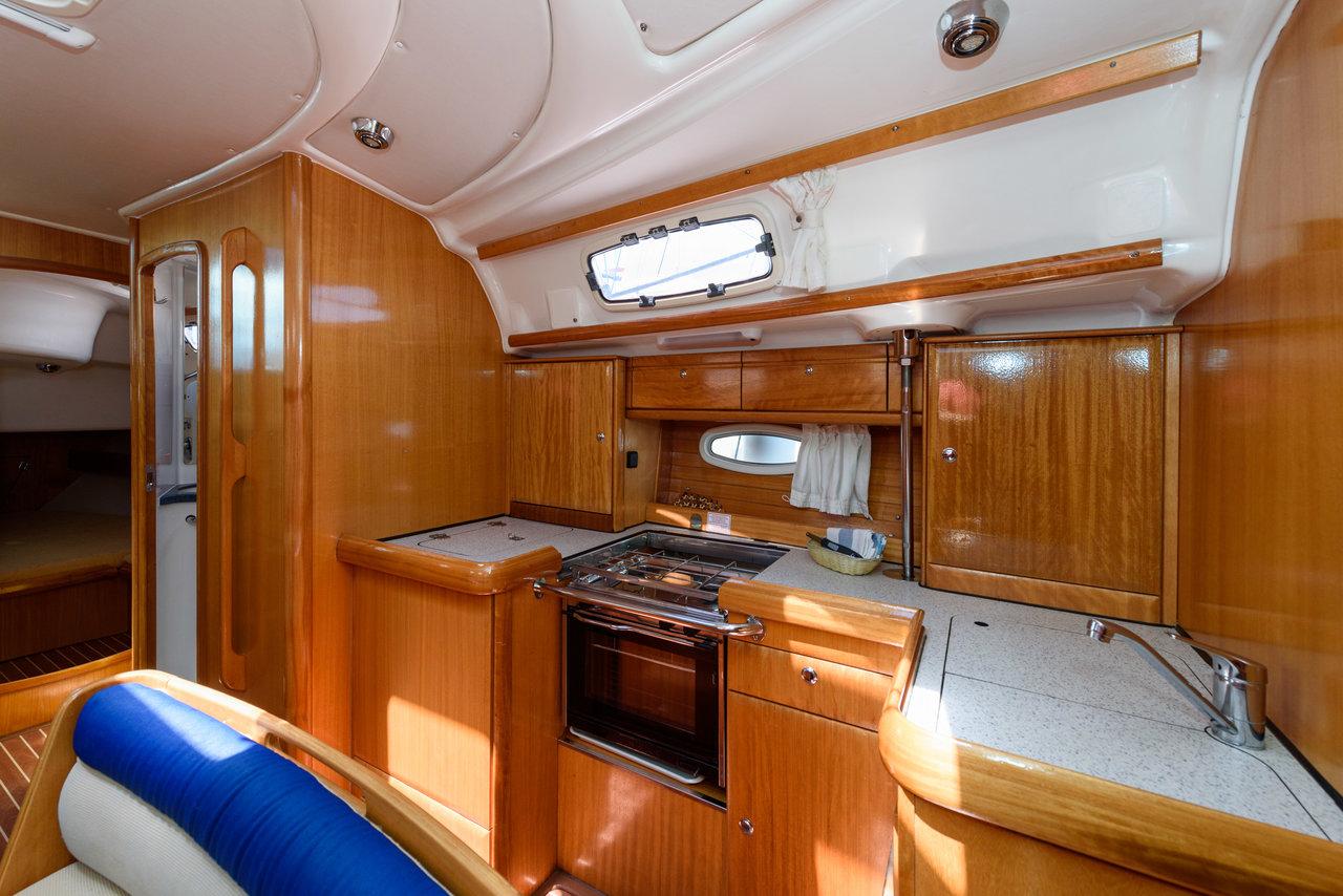 Bavaria 42 Cruiser - Blue Queen, picture 6