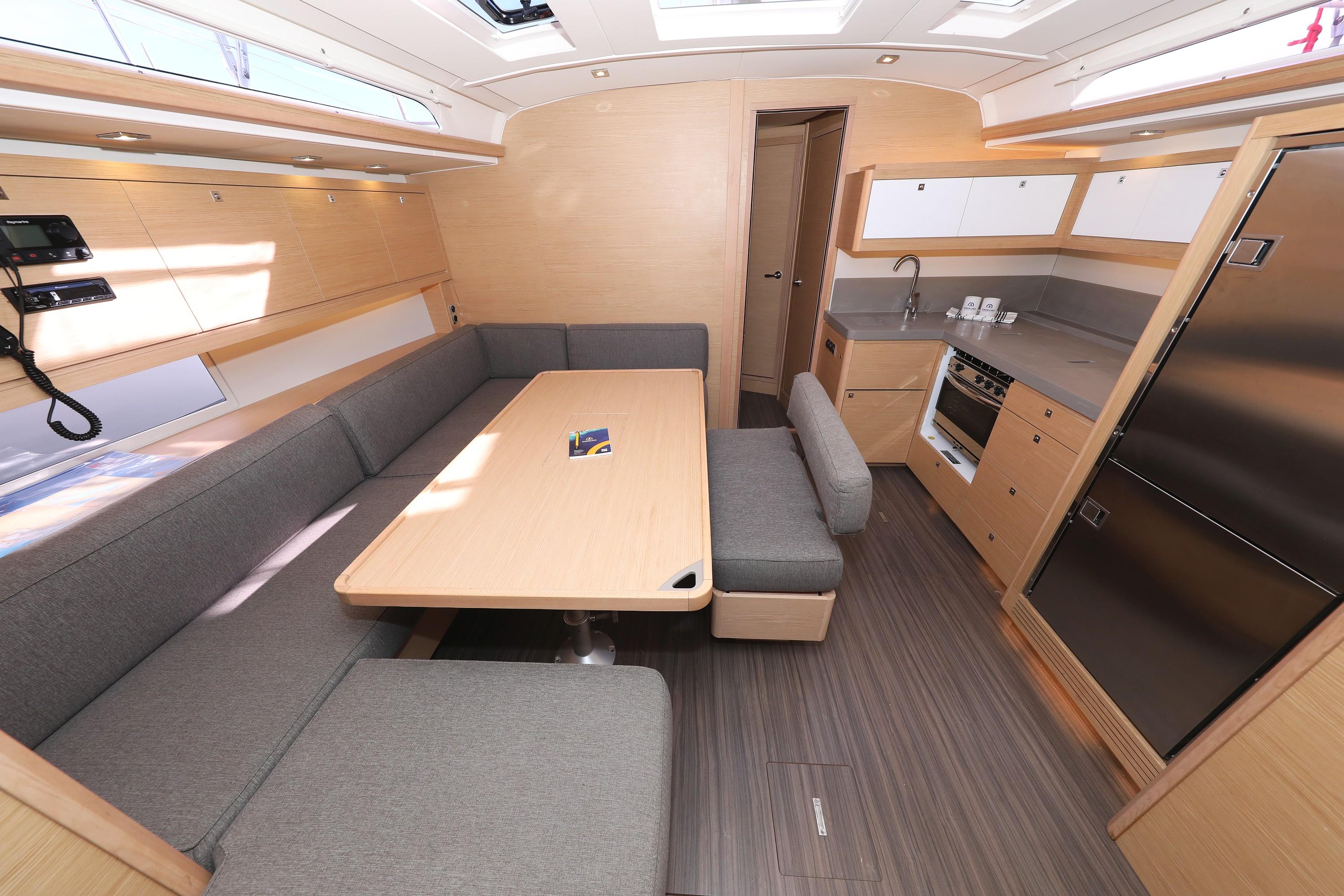 Dufour 470 - 4 cab., picture 8