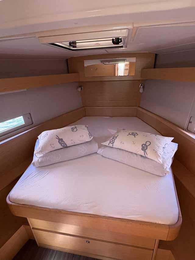 Dufour 430, picture 8