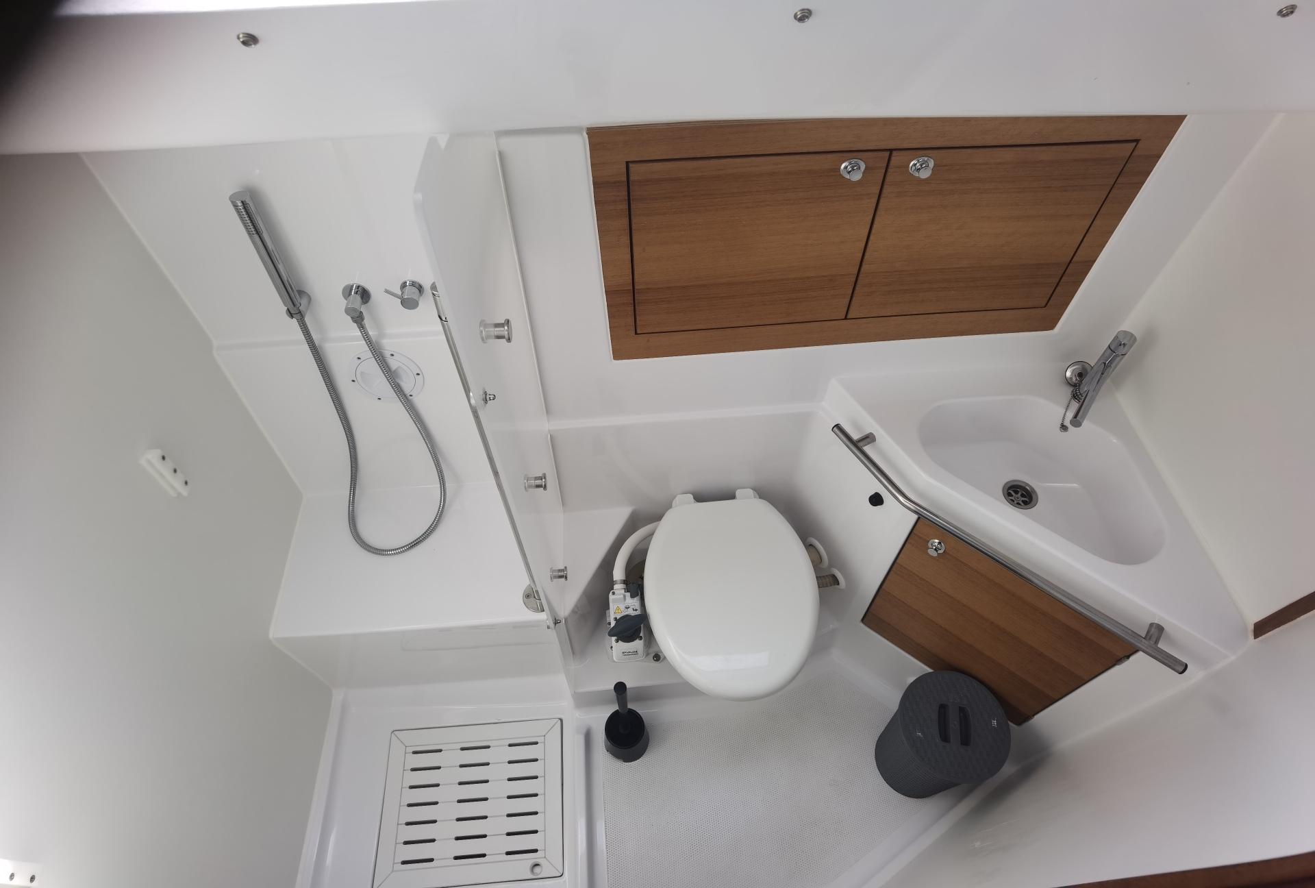 Elan Impression 45.1, picture 15