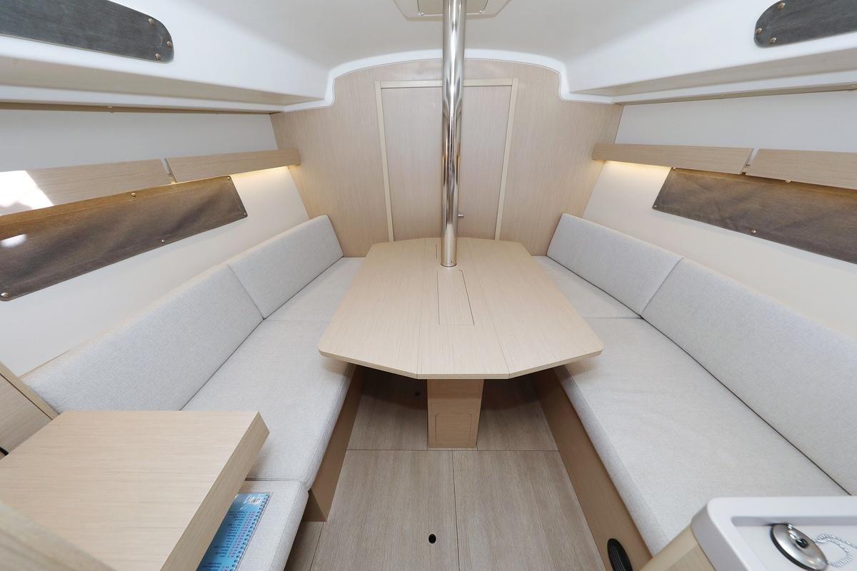 Oceanis 34.1 - 3 cab., picture 10