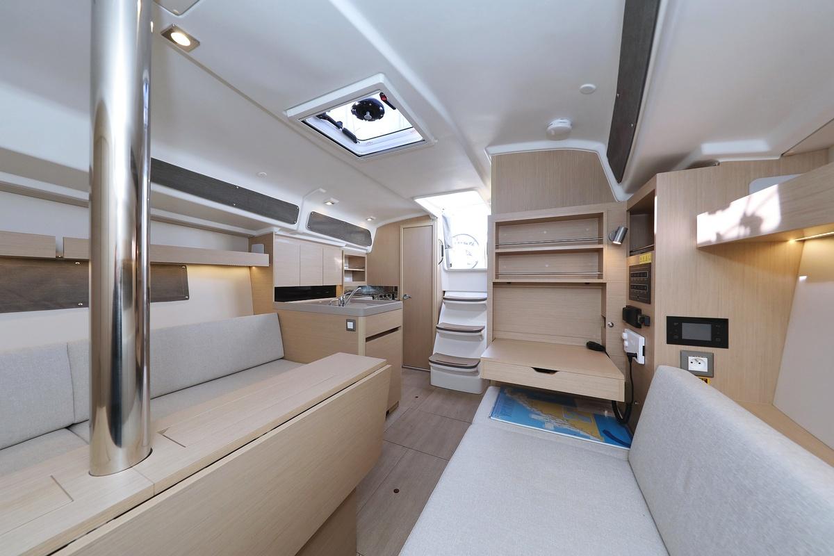 Oceanis 34.1 - 3 cab., picture 11