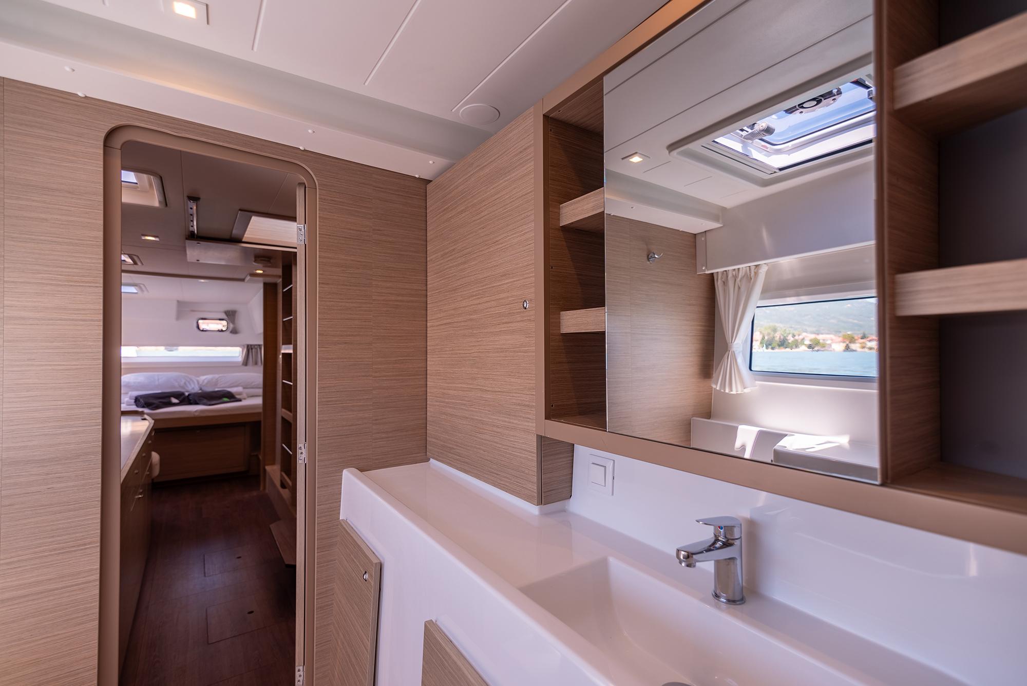 Lagoon 42 OW, picture 13