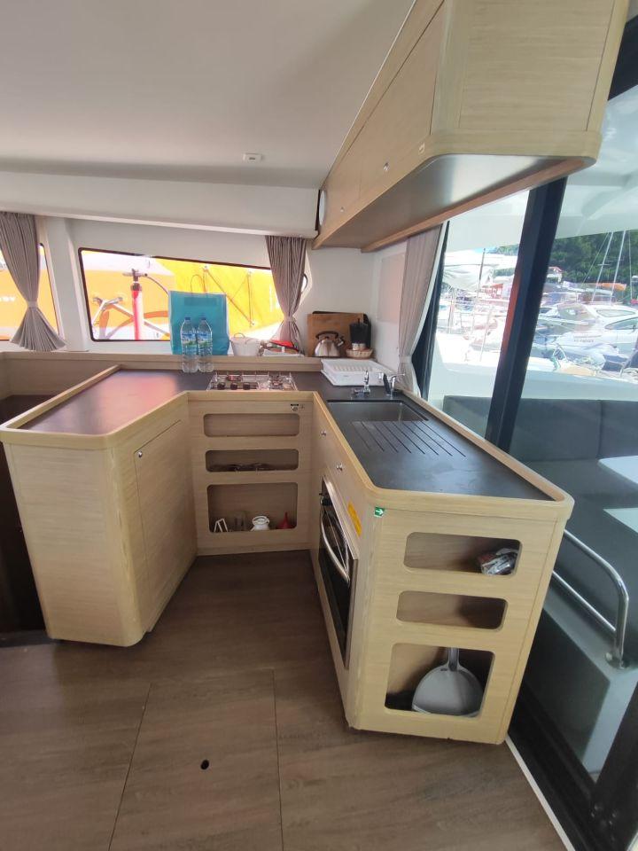 Lagoon 42 - 4 + 2 cab., picture 7