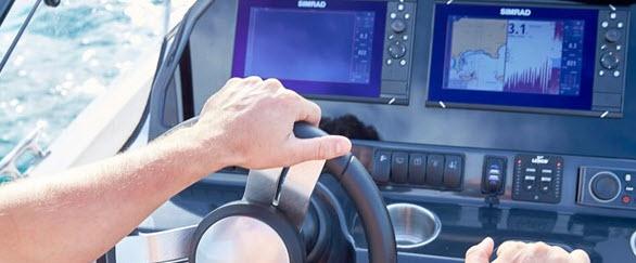 Quicksilver Activ 875 Sundeck, picture 4