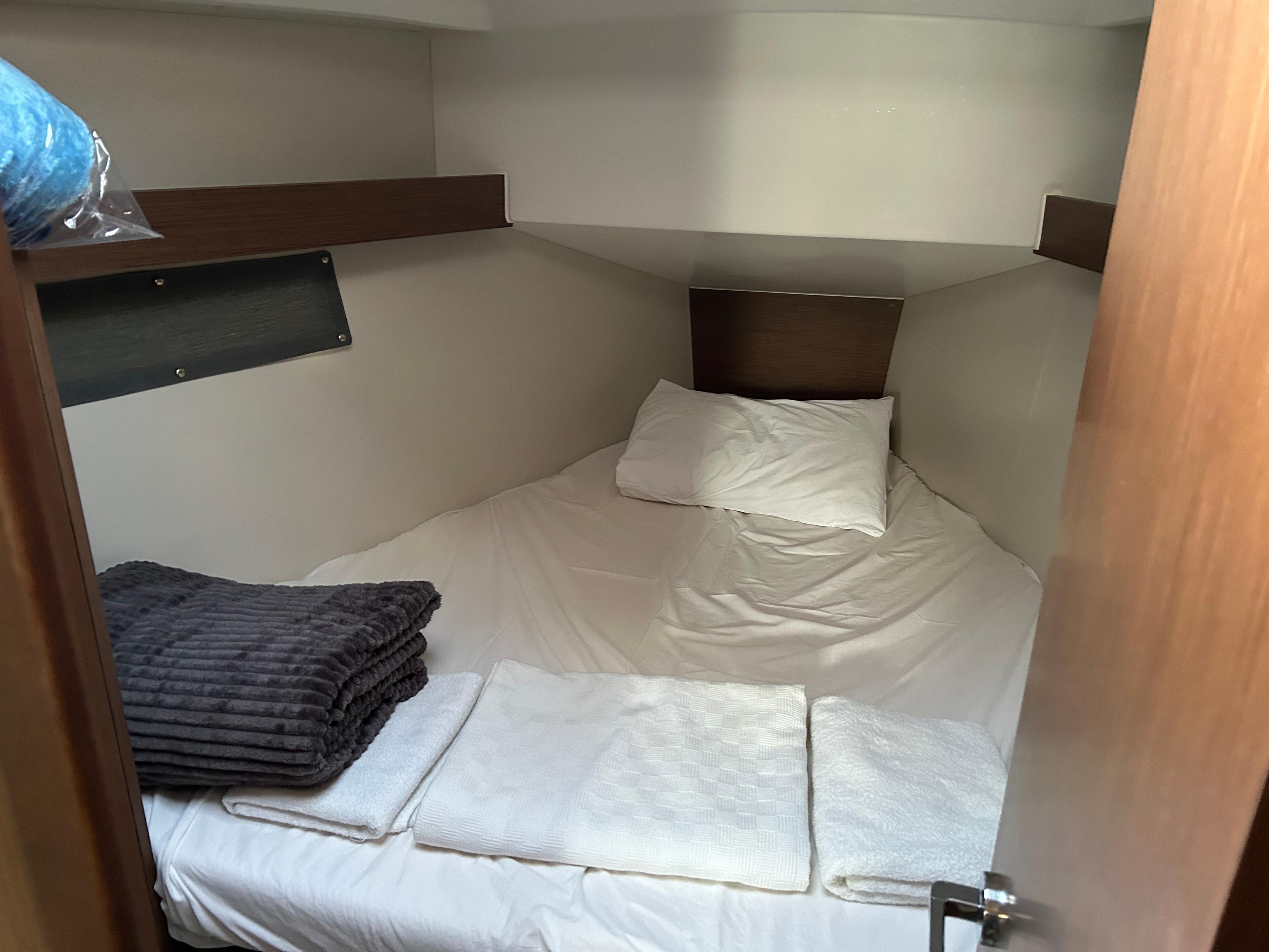 Oceanis 34.1 - 3 cab., picture 12