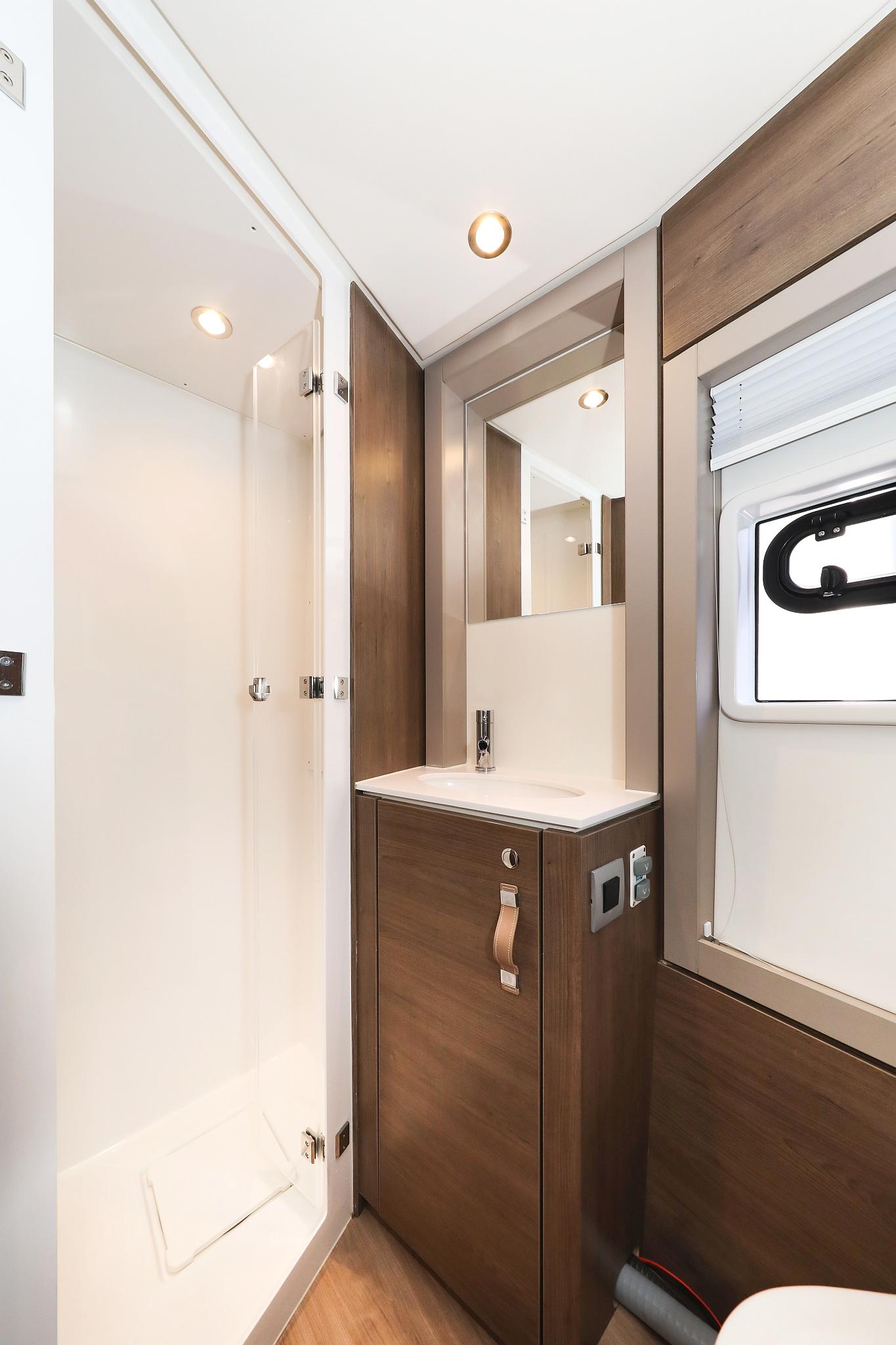 Bali 4.4 - 4 + 2 cab., picture 33