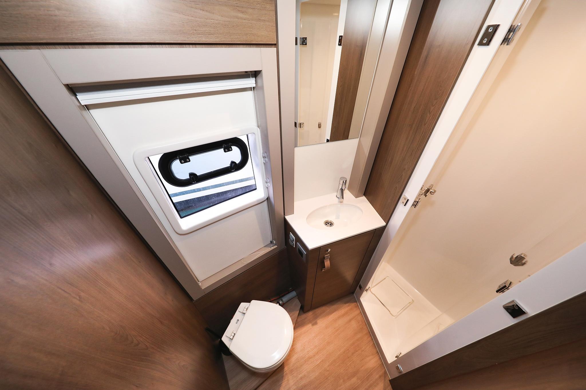 Bali 4.4 - 4 + 2 cab., picture 37