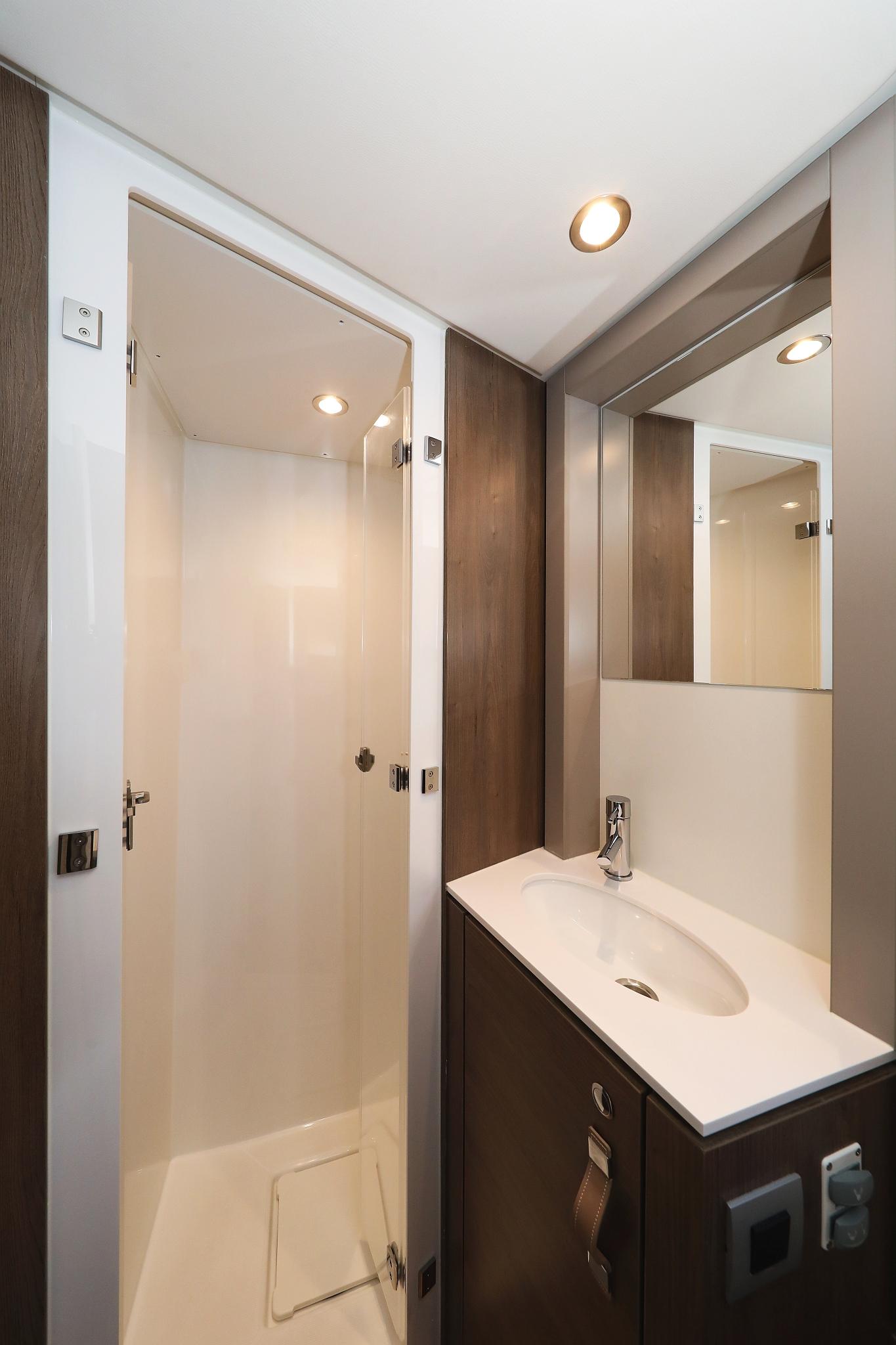 Bali 4.4 - 4 + 2 cab., picture 35