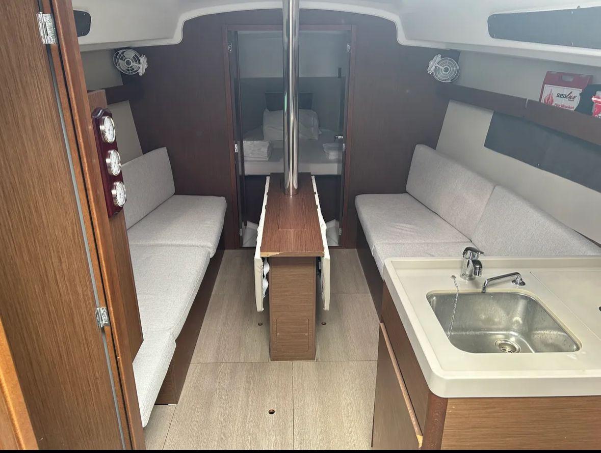 Oceanis 34.1 - 3 cab., picture 10