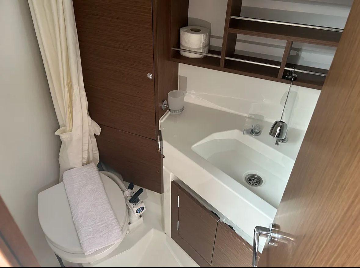 Oceanis 34.1 - 3 cab., picture 17