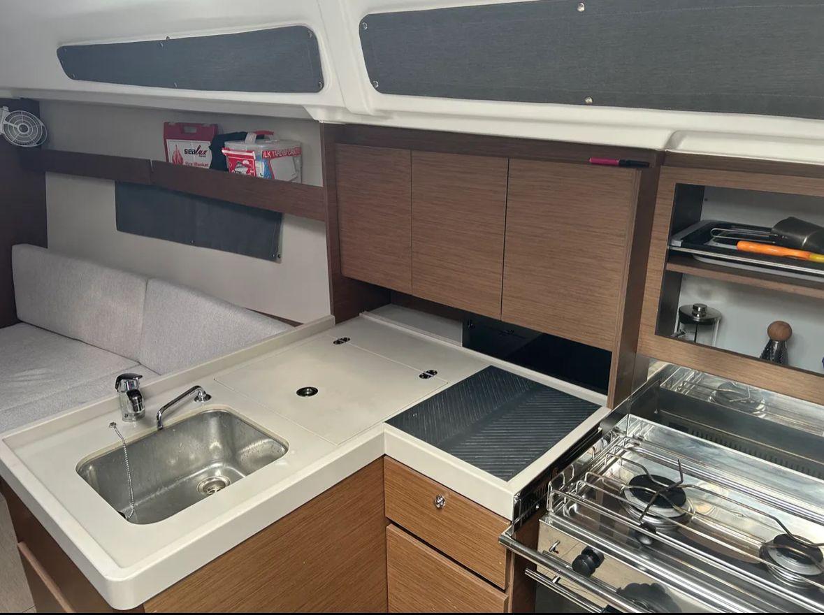 Oceanis 34.1 - 3 cab., picture 11