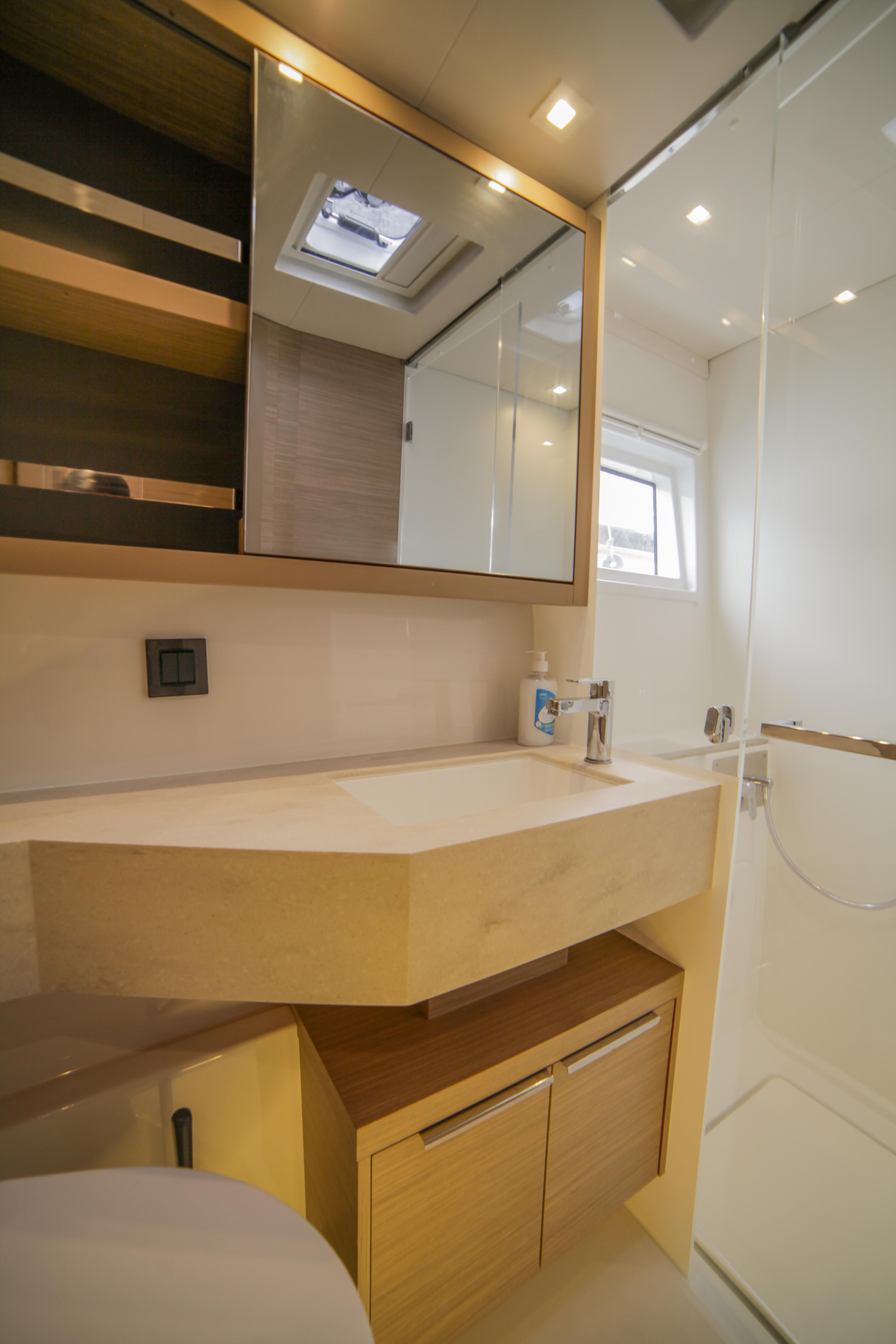 Lagoon 46 - 4 + 1 cab., picture 22