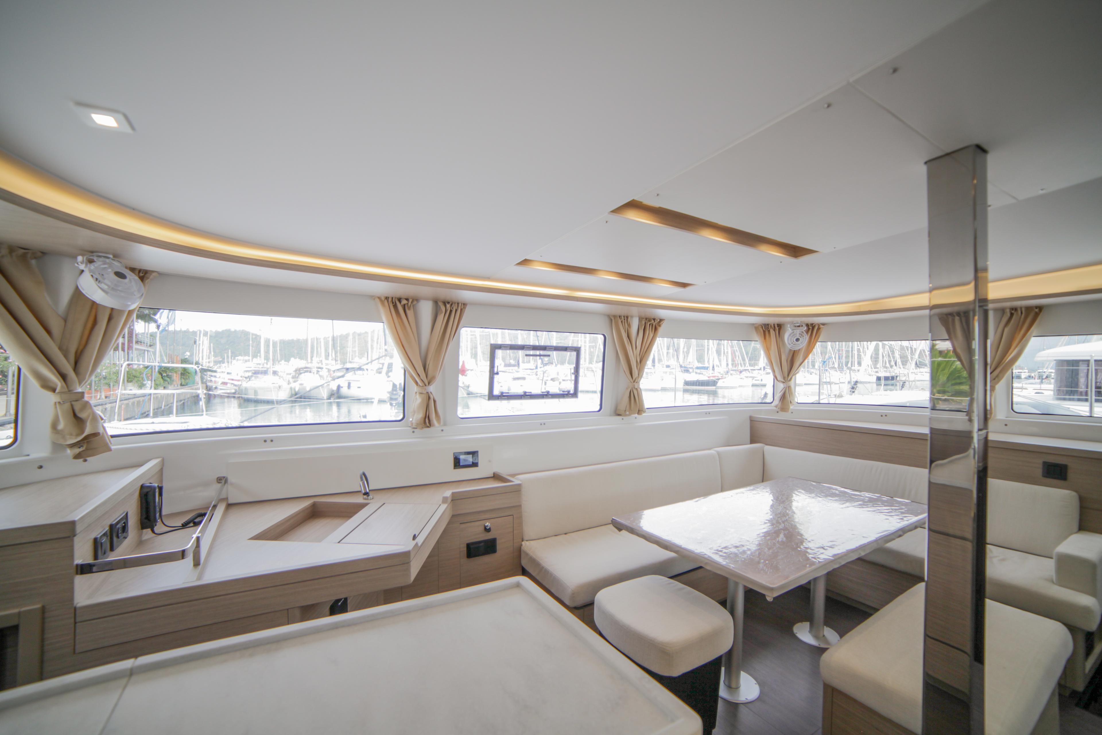 Lagoon 46 - 4 + 1 cab., picture 11