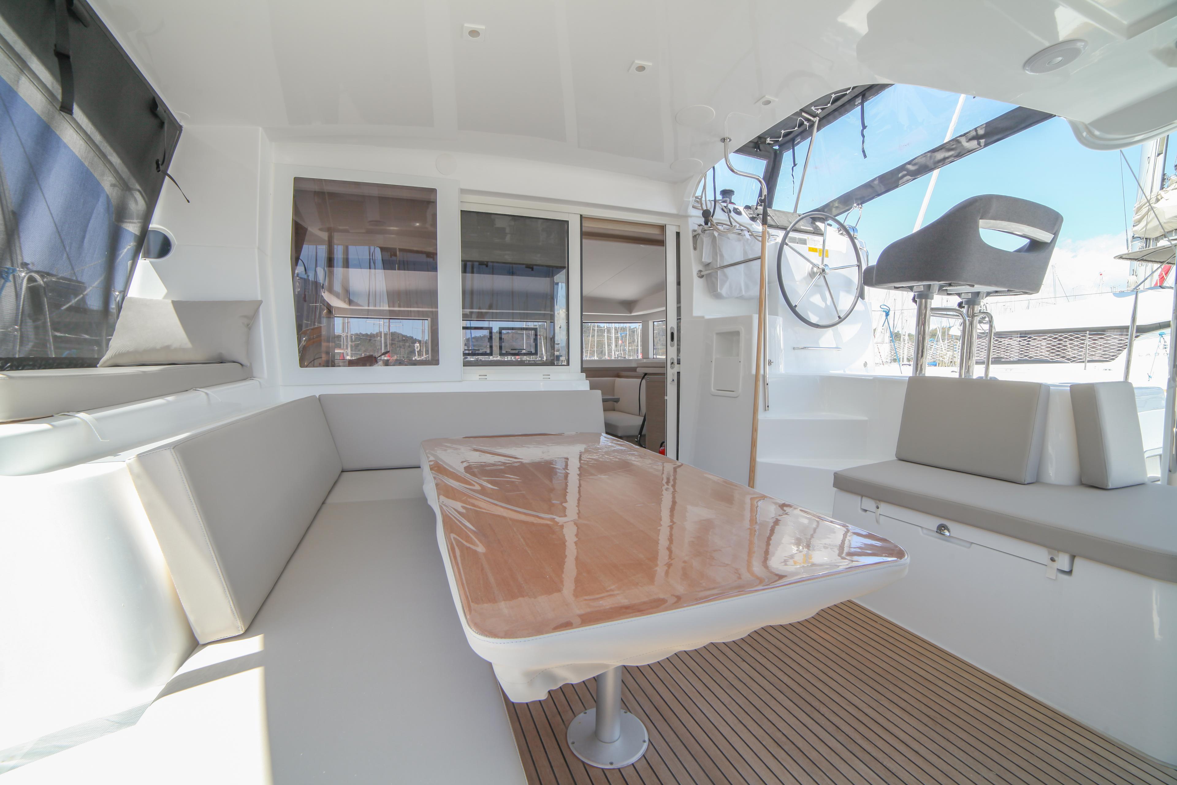 Lagoon 40 - 4 + 2 cab, picture 5