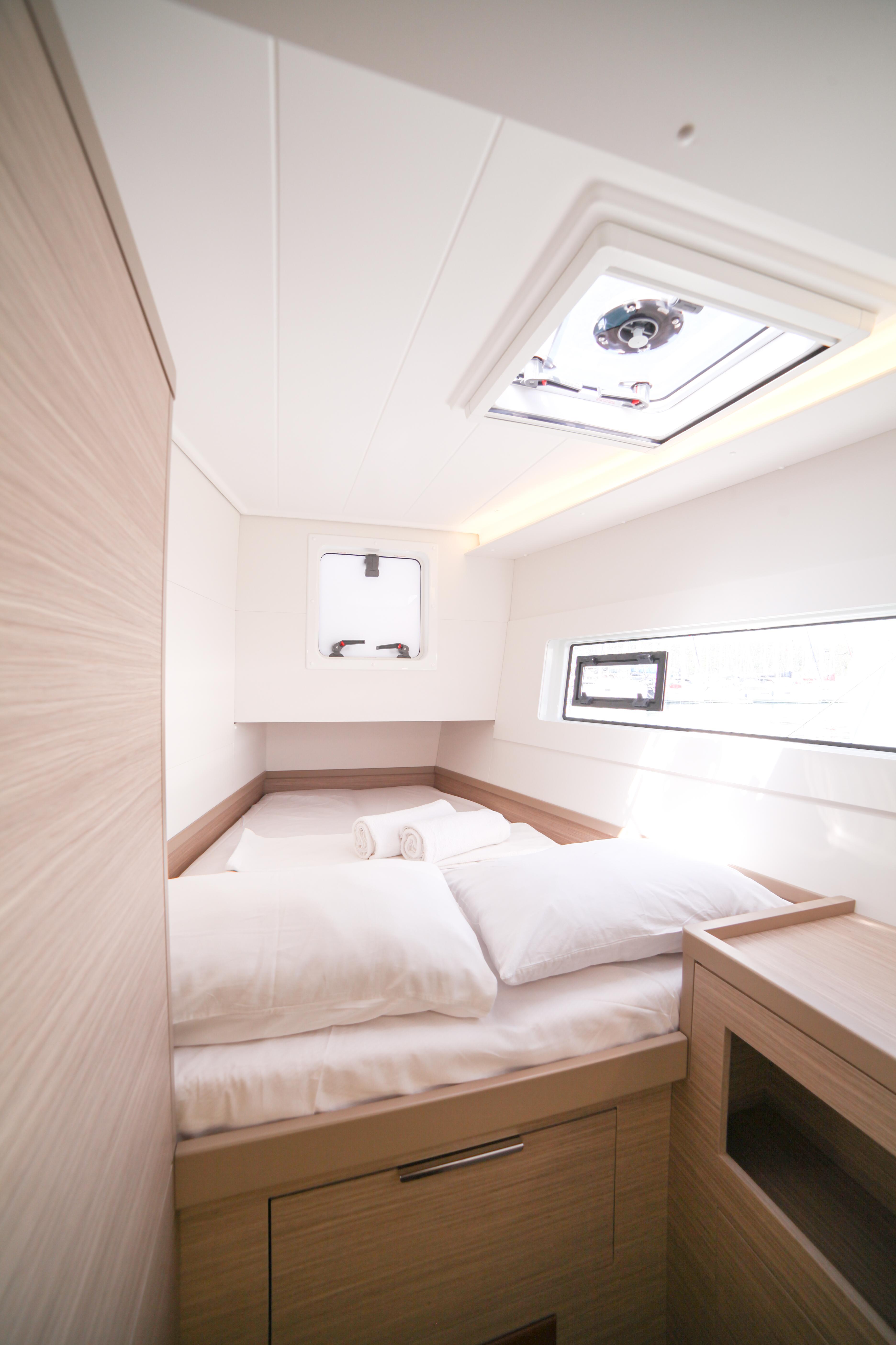 Lagoon 40 - 4 + 2 cab, picture 14