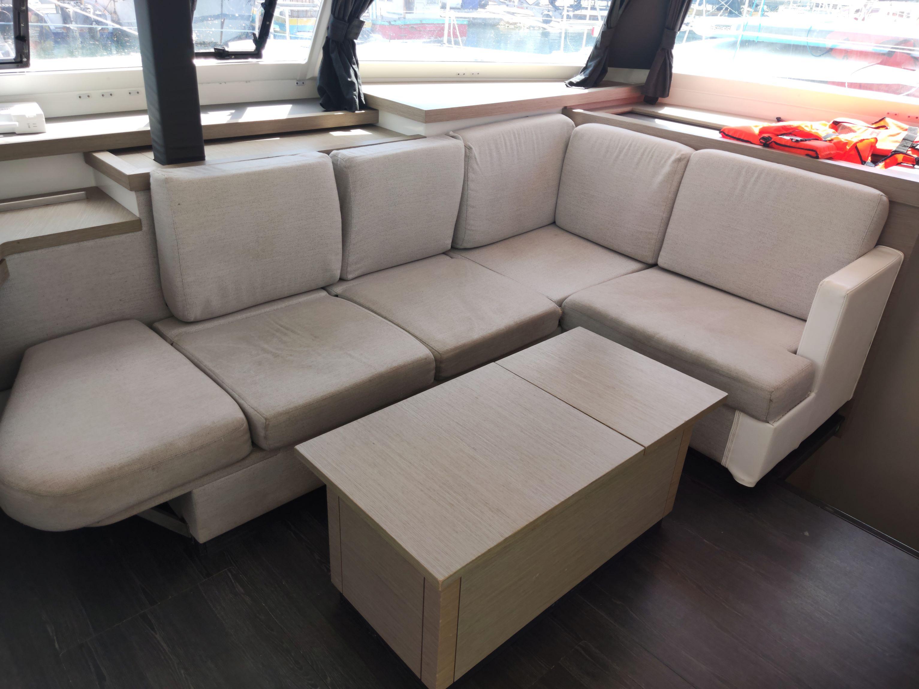 Fountaine Pajot Astrea 42 - 4 + 2 cab. - Atchoum, picture 13