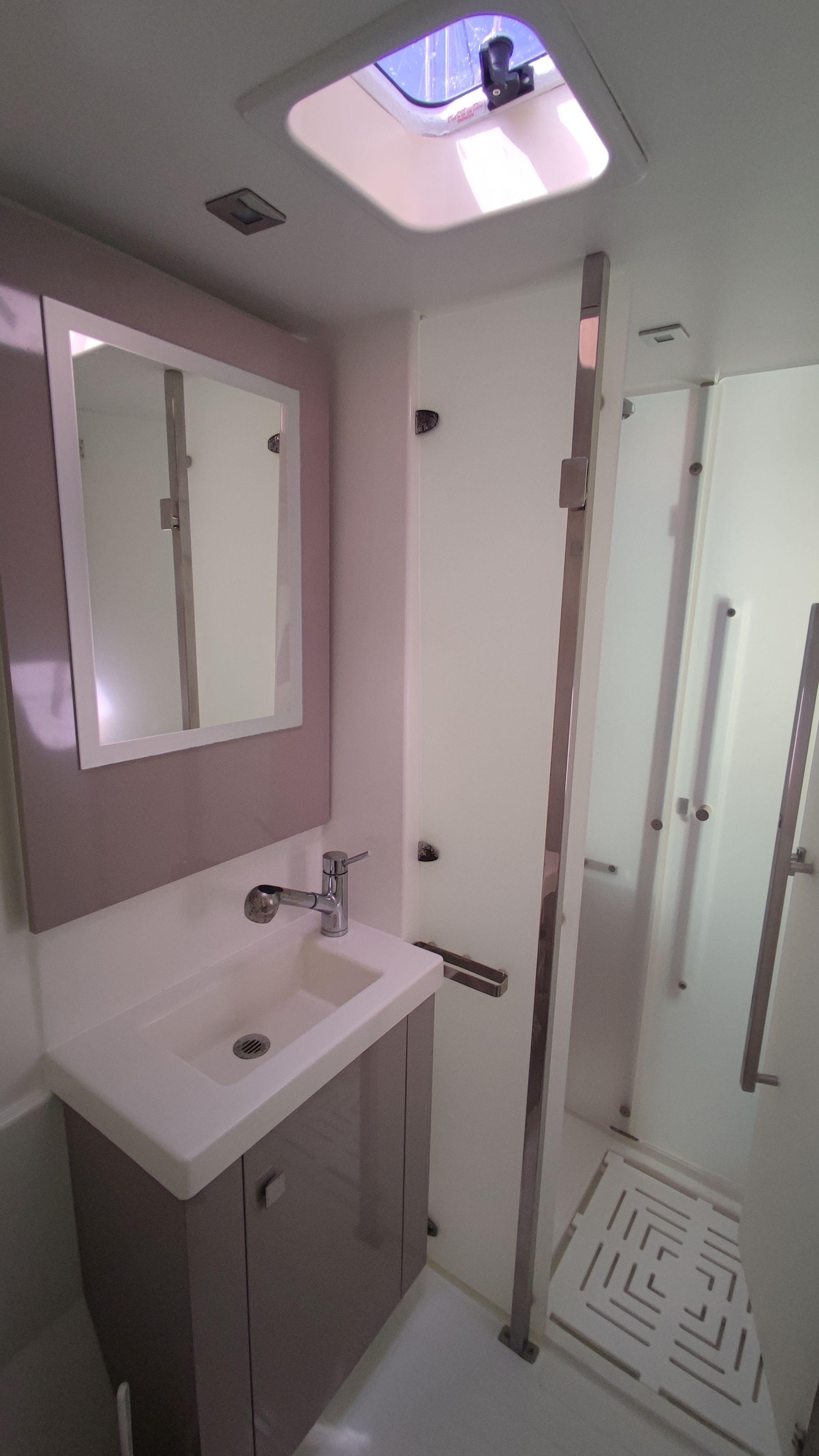 Fountaine Pajot Astrea 42 - 4 + 2 cab. - Atchoum, picture 20