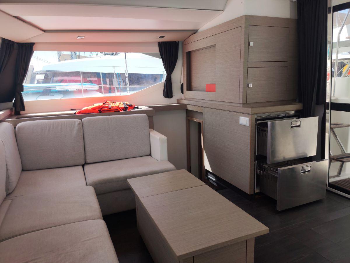 Fountaine Pajot Astrea 42 - 4 + 2 cab. - Atchoum, picture 12