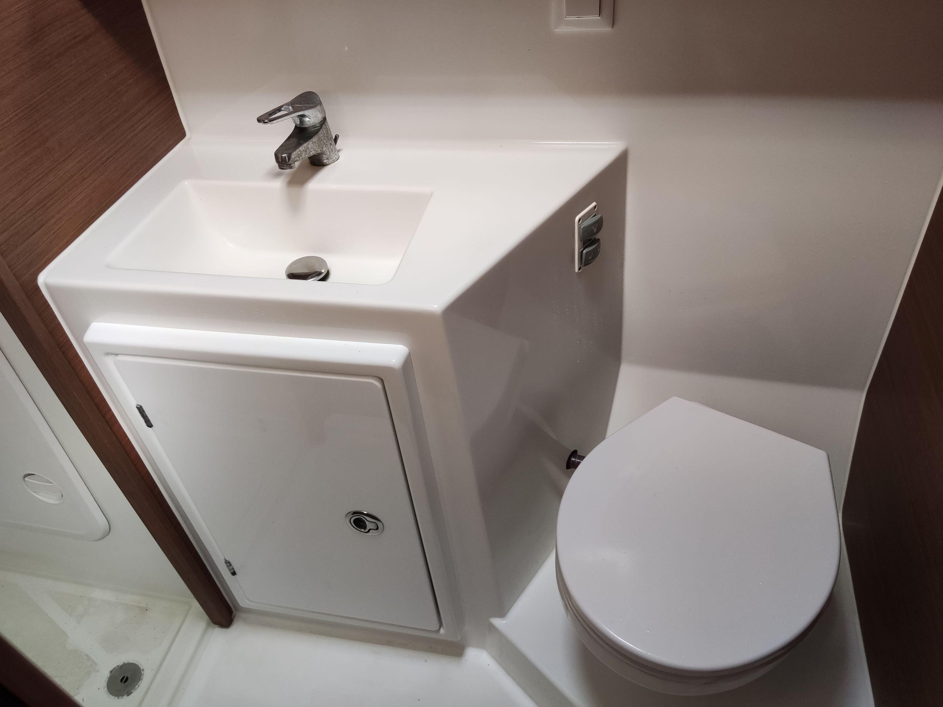 Lagoon 42 - 4 + 2 cab., picture 20