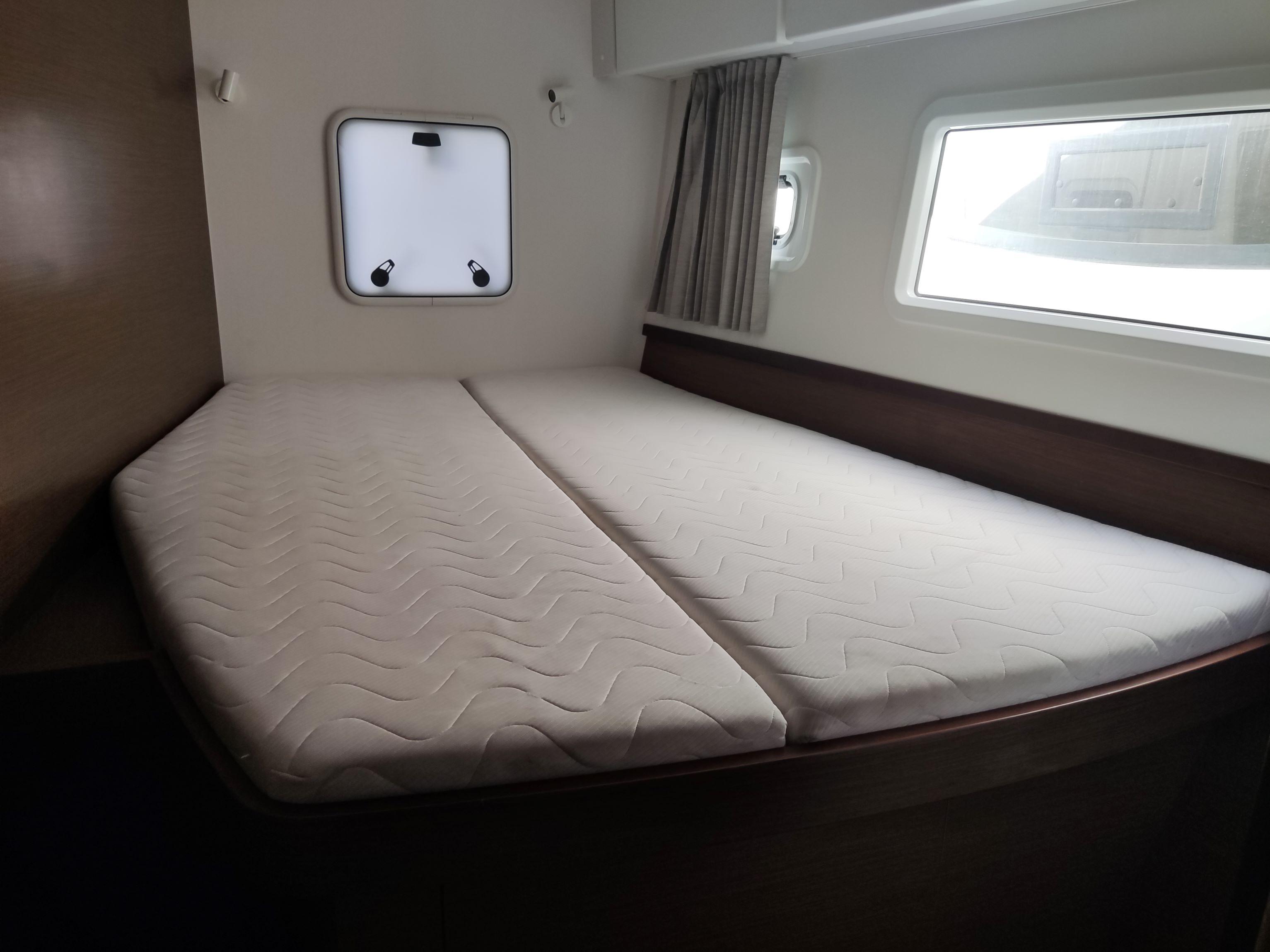 Lagoon 42 - 4 + 2 cab., picture 18