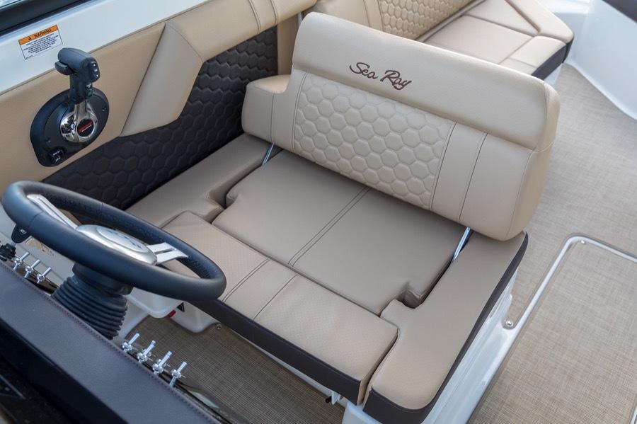 Sea Ray SDX 270, picture 7