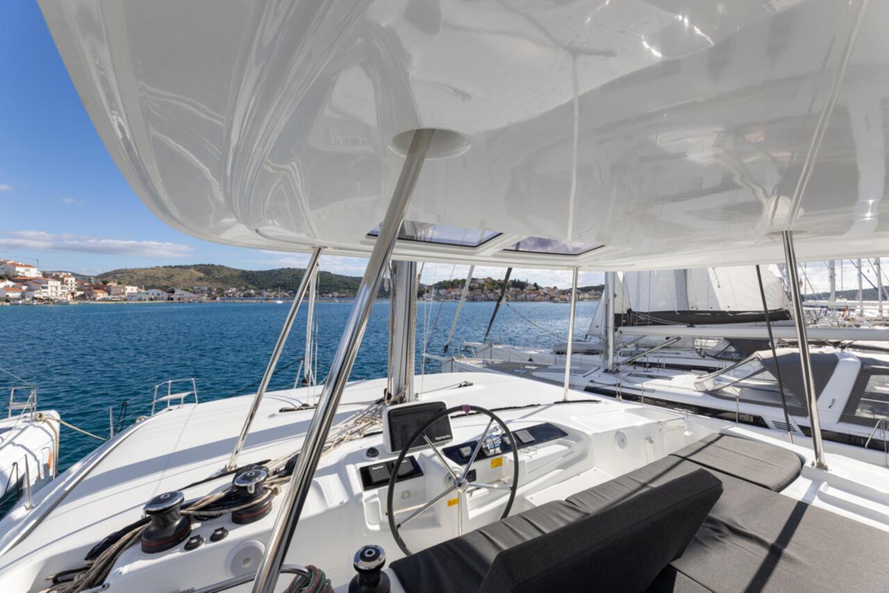 Lagoon 46 - 4 + 2 cab., picture 9