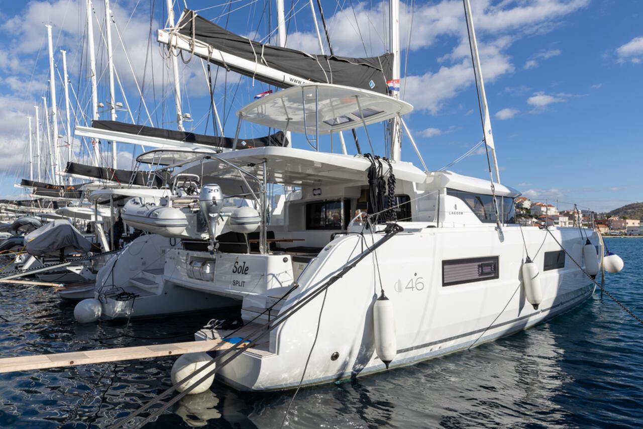 Lagoon 46 - 4 + 2 cab., picture 6