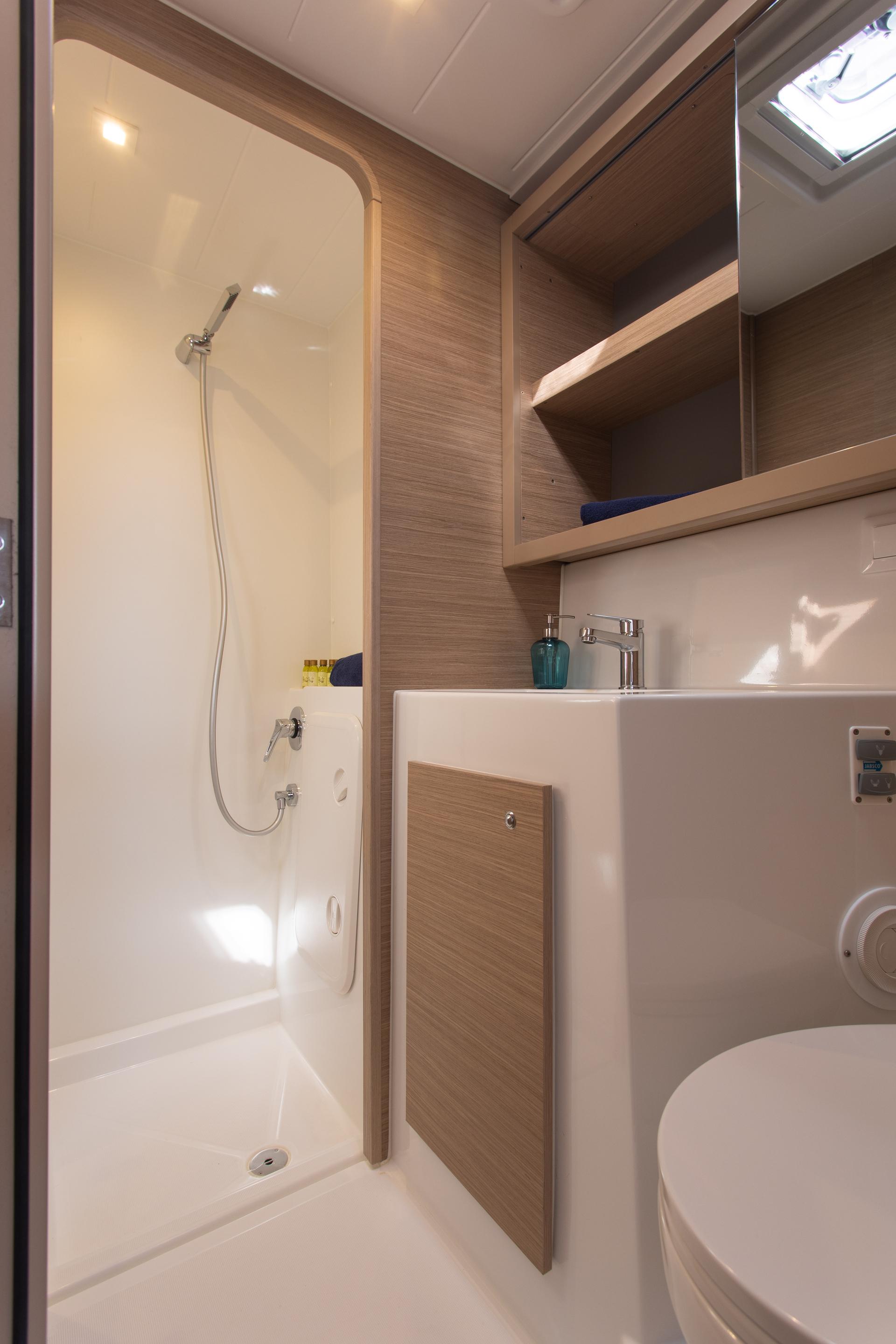 Lagoon 42 - 4 + 2 cab., picture 14