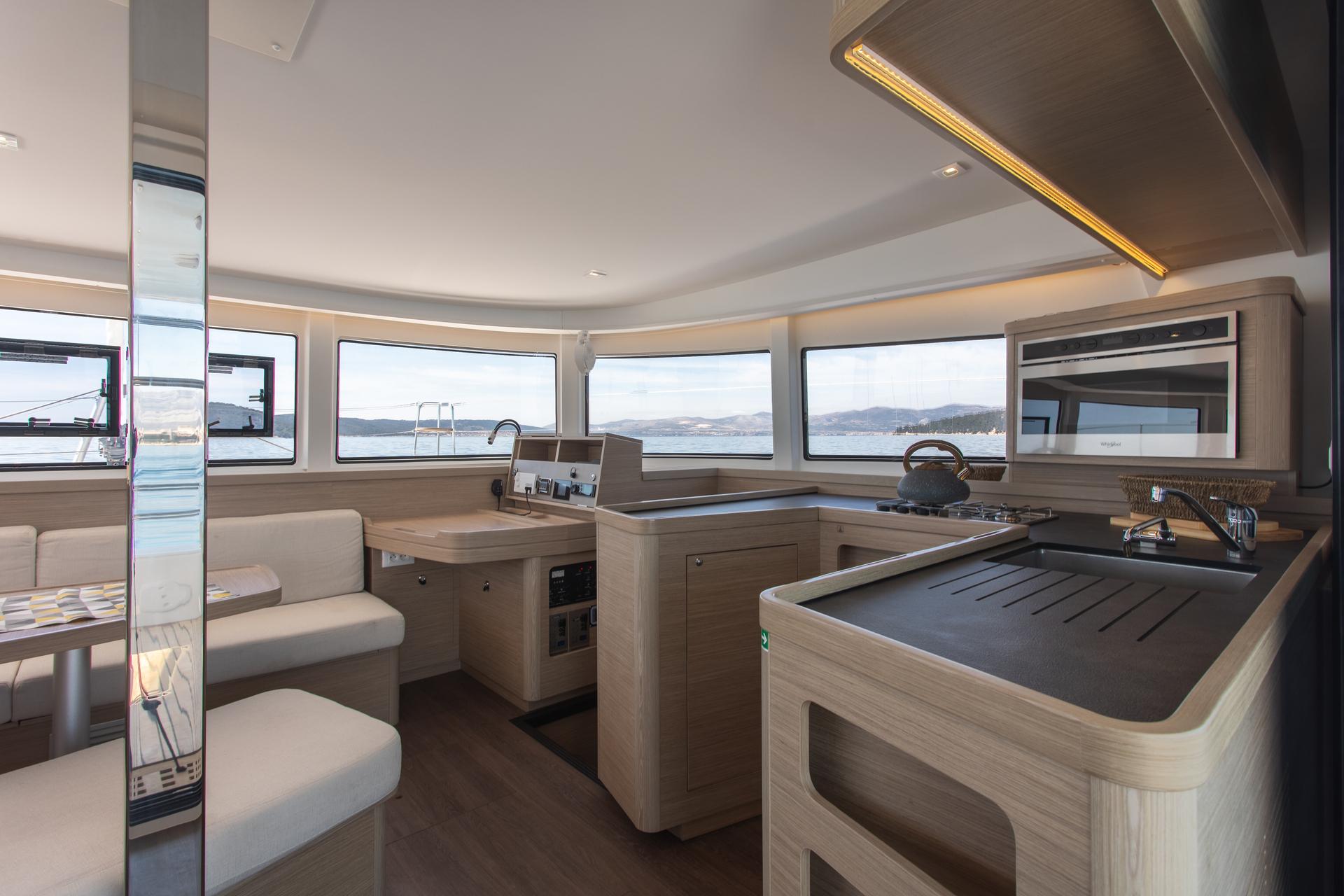 Lagoon 42 - 4 + 2 cab., picture 9