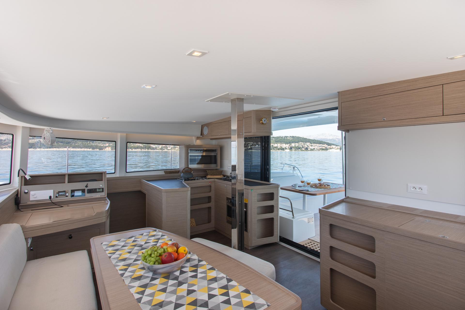 Lagoon 42 - 4 + 2 cab., picture 7