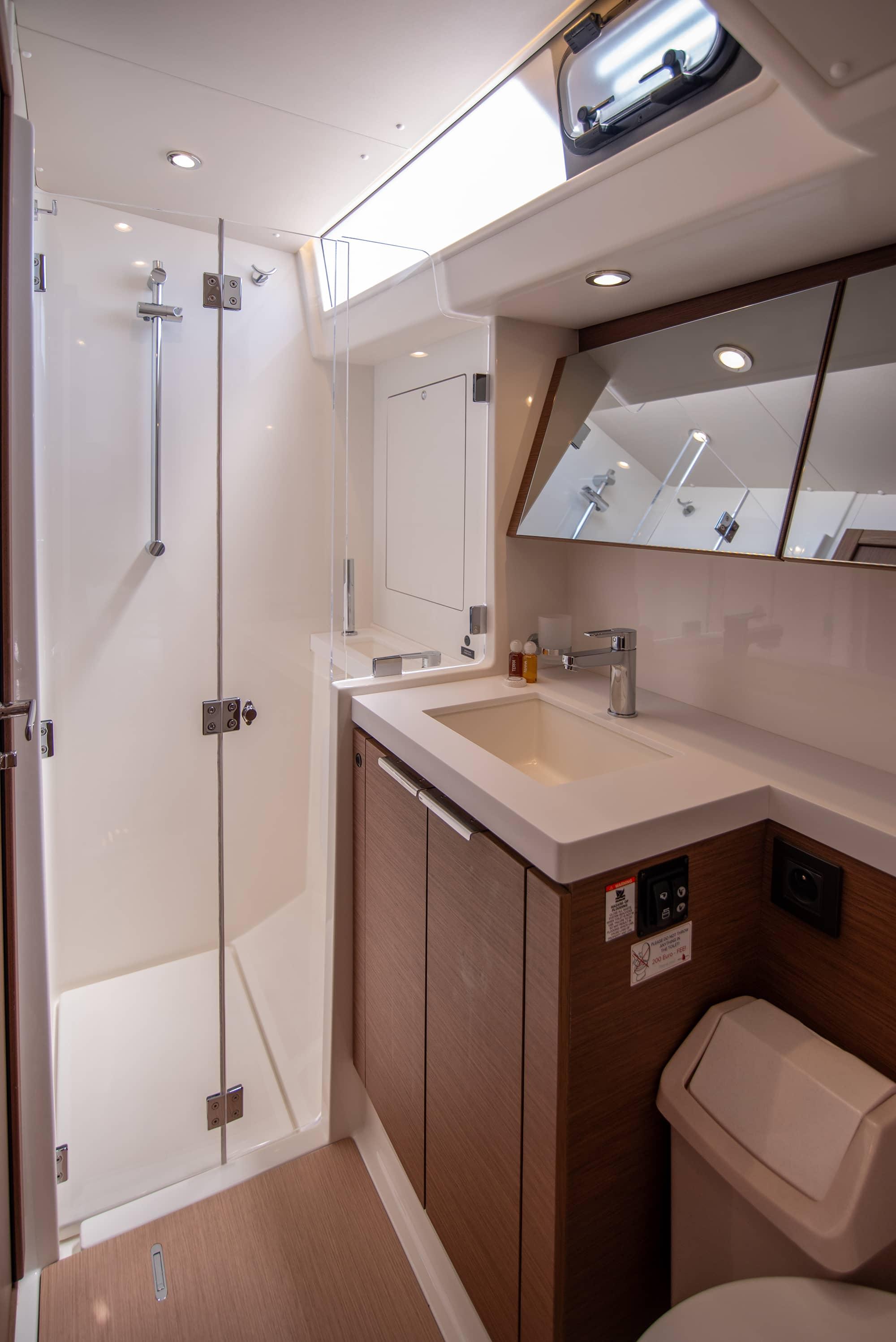 Oceanis 54 - 3 + 1 cab., picture 24