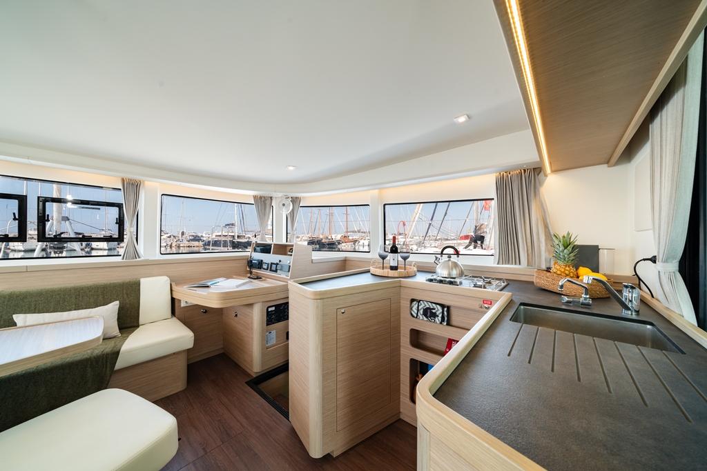 Lagoon 42 - 4 + 2 cab., picture 8