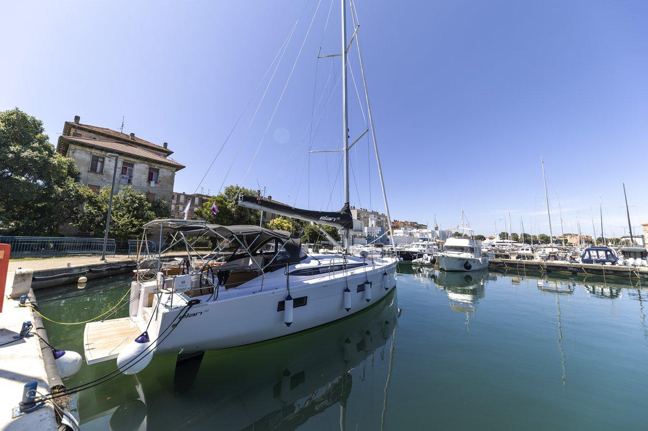 Elan Impression 45 - 4 cab., picture 1