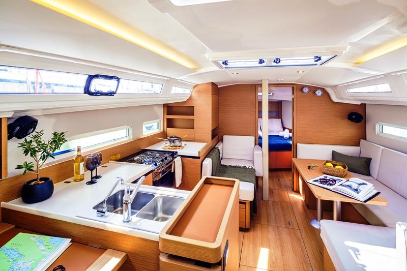 Sun Odyssey 410 - 3 cab., picture 4